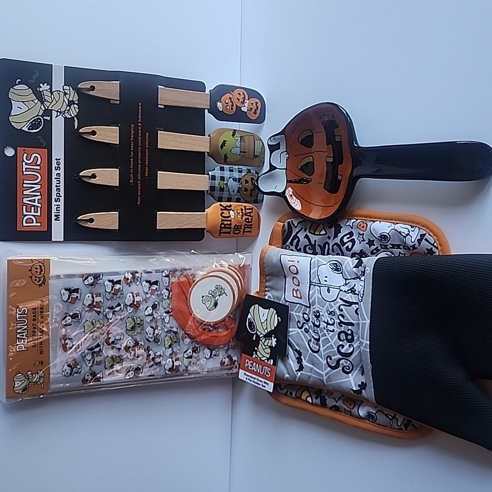 PEANUTS Halloween kitchen bundle